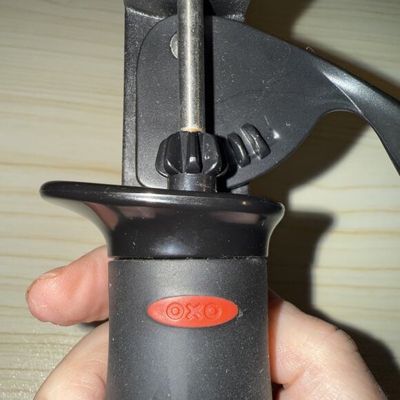 OXO Good Grips Trigger Scoop - Stainless Steel - Dishwasher Safe, Portion - Picture 4 of 4